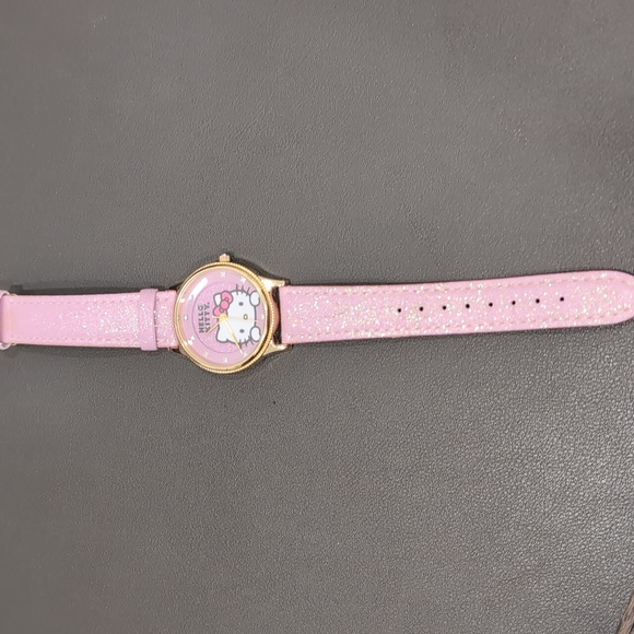 🎉Host Pick‼️ Hello Kitty watch - Picture 4 of 5